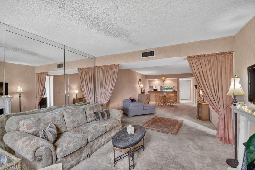 Bring your vision to this spacious 2BR/2BA in the heart of West - photo 19