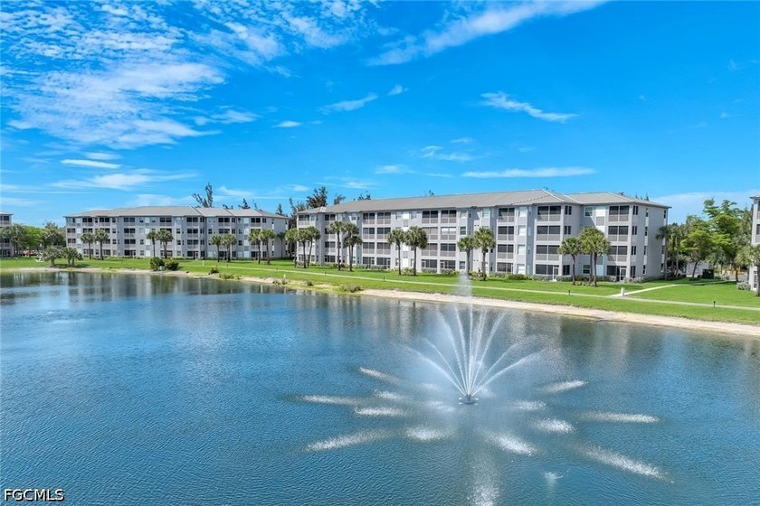 Offering an INCREDIBLE OPPORTUNITY to own a RARELY AVAILABLE - photo 34