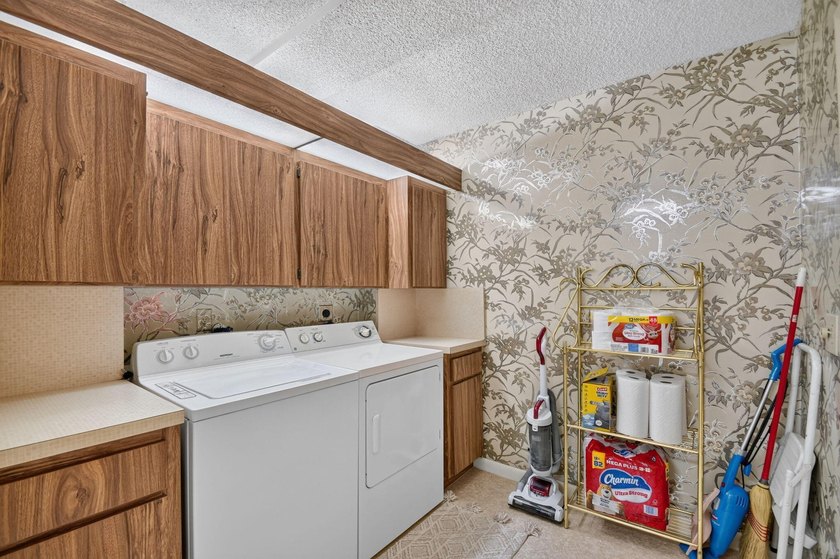 Bring your vision to this spacious 2BR/2BA in the heart of West - photo 36