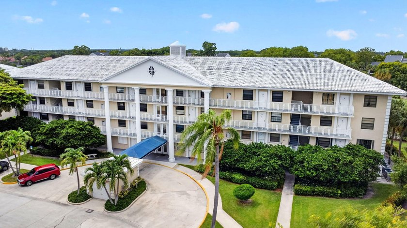 Bring your vision to this spacious 2BR/2BA in the heart of West - photo 40
