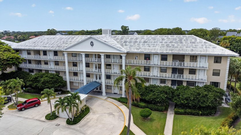 Bring your vision to this spacious 2BR/2BA in the heart of West - photo 41