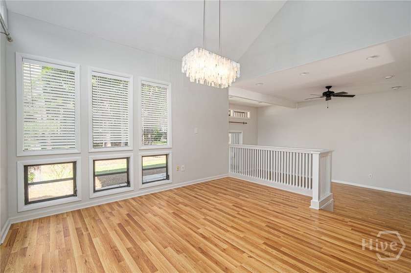Don't miss this beautifully updated 4-bedroom, 3 full bathroom - photo 7