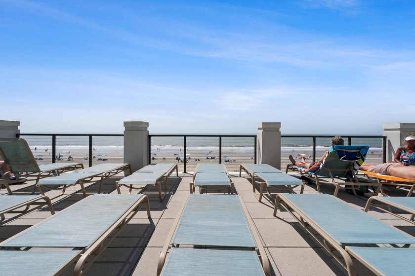 Live Where Every Day Feels Like a Vacation! Fully furnished and - photo 28