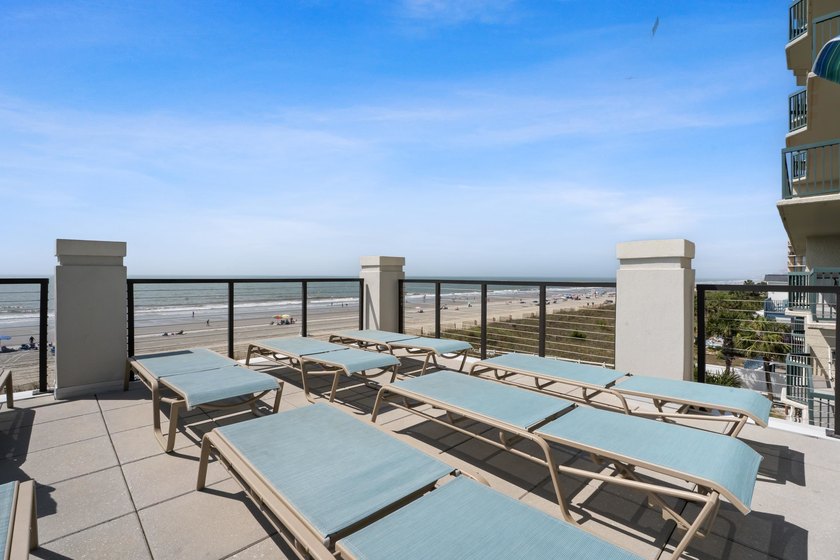 Live Where Every Day Feels Like a Vacation! Fully furnished and - photo 30