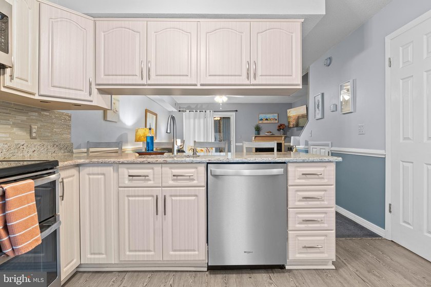 Lowest priced condo in West Ocean City! Enjoy the convenience of - photo 8