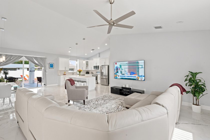 Luxury Inspired Living with Resort-Style Amenities near - photo 12