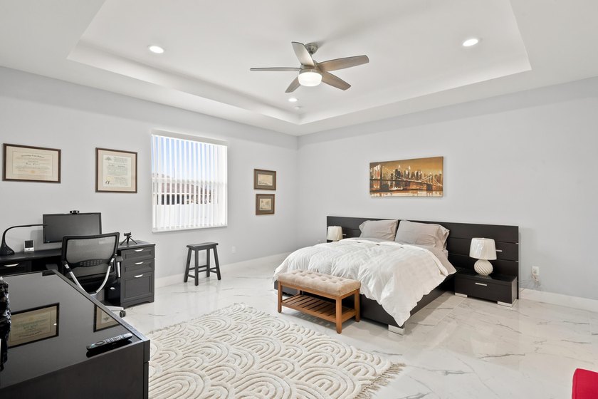 Luxury Inspired Living with Resort-Style Amenities near - photo 22