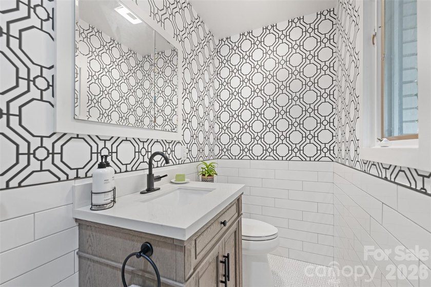 Experience elevated mountain living with the rare combination of - photo 25