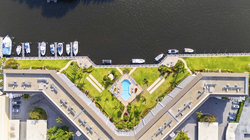 Enjoy spectacular views of the Hillsboro River and Royal - photo 26