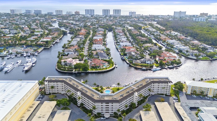 Enjoy spectacular views of the Hillsboro River and Royal - photo 29