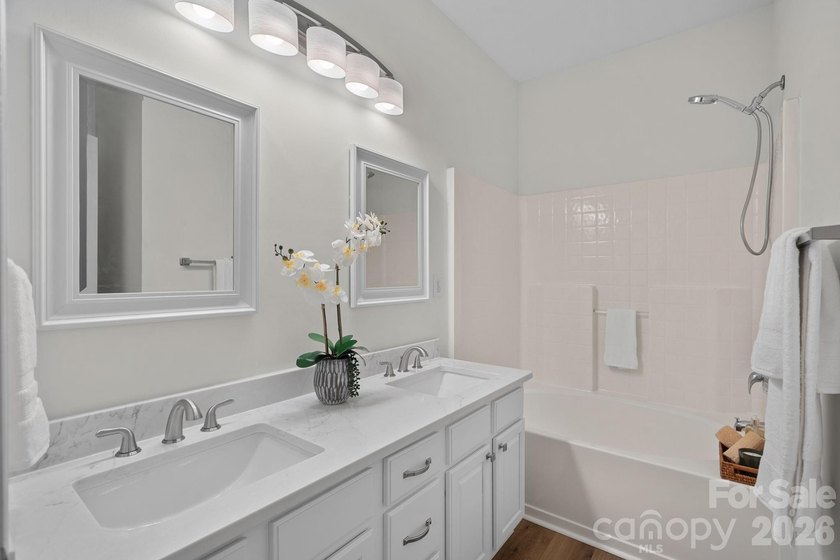 Welcome to effortless Davidson living in one of the area's most - photo 18