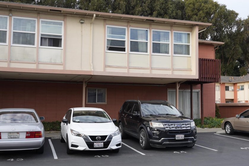 Welcome to this inviting 2-story townhome nestled within a - photo 2