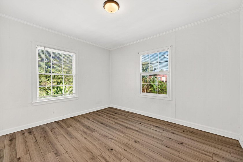 Updated &amp; Move-In Ready! This remodeled 3-bedroom, 1.5-bath home - photo 15