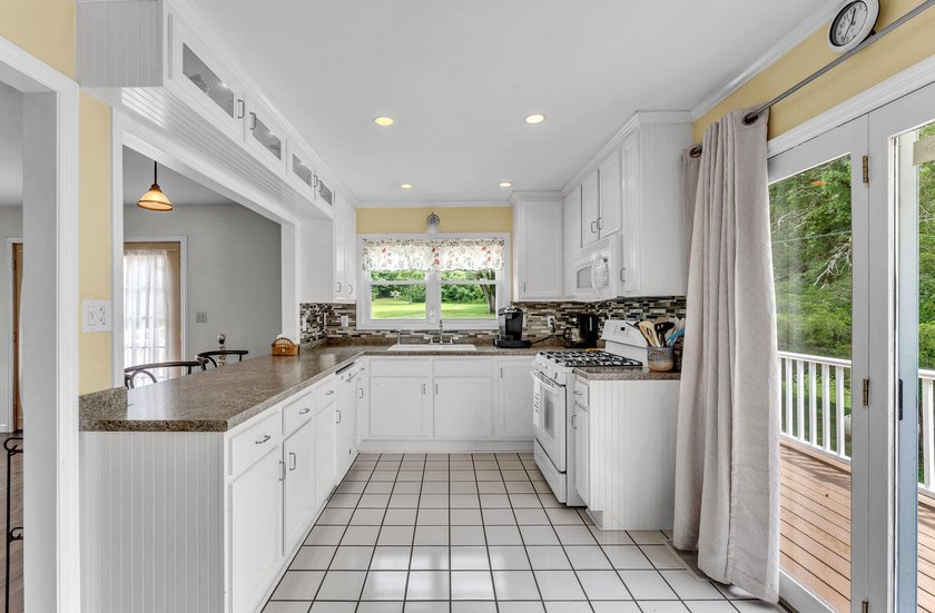Country Living at Its Best on 4.1 Acres! Welcome to 1042 Big - photo 18