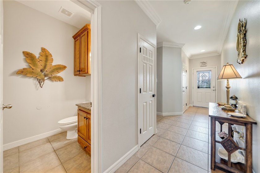 Experience life on the water in this fully furnished 3-bedroom - photo 15