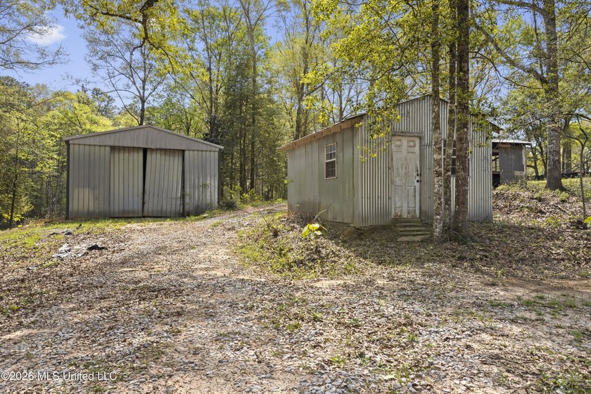Charming 2-bedroom, 2-bath home on 7.55 acres, built in 2025 - photo 32