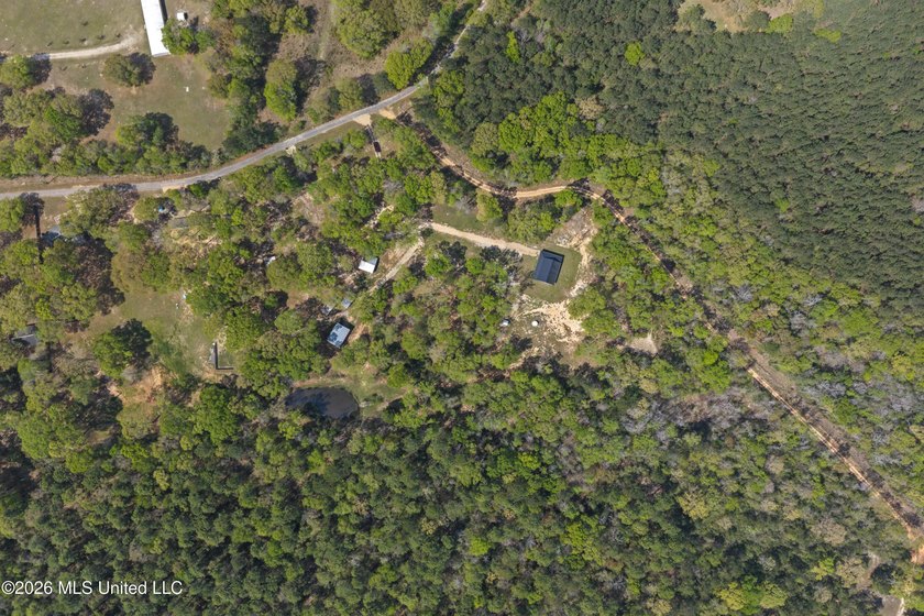Charming 2-bedroom, 2-bath home on 7.55 acres, built in 2025 - photo 43