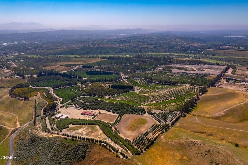Beautiful Rustic Valley Farms Ranch With Scenic Views! - photo 3