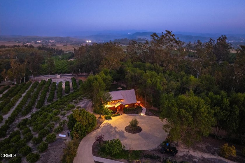 Beautiful Rustic Valley Farms Ranch With Scenic Views! - photo 4