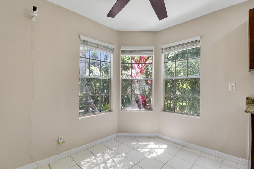 Welcome to this beautifully updated single-family home located - photo 15