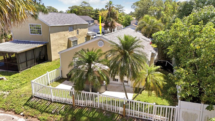 Welcome to this beautifully updated single-family home located - photo 28