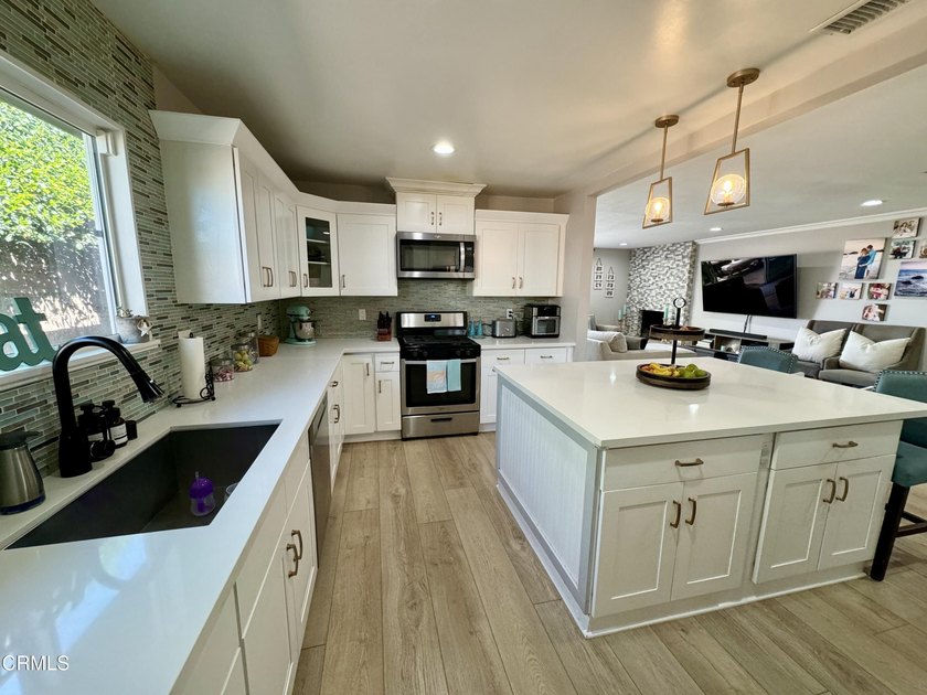 Welcome to 1948 Stevely Avenue, a beautifully remodeled - photo 8