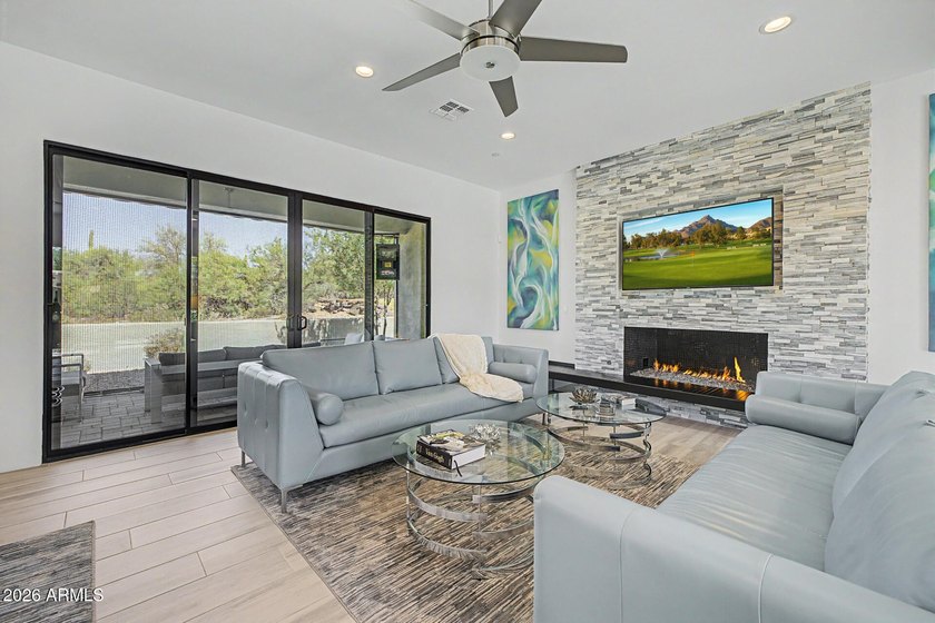Desert elegance meets modern comfort in this exceptional 2019 - photo 4