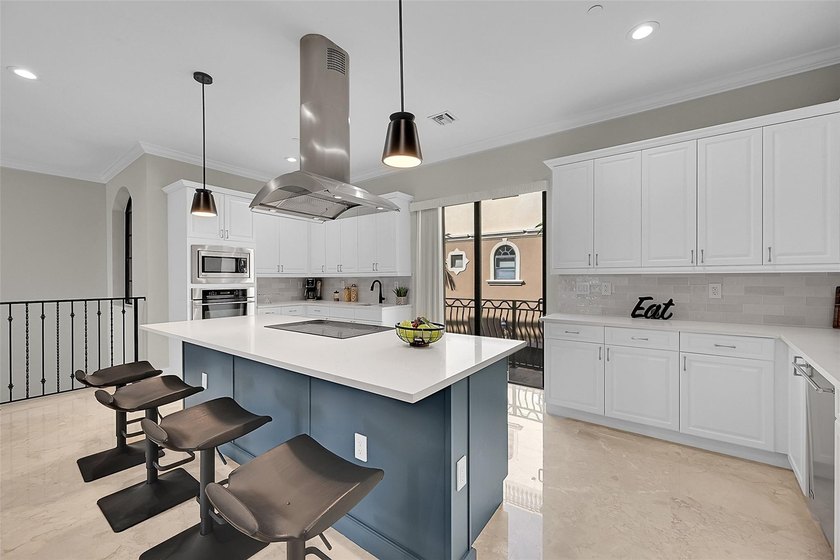 Luxury waterfront living with direct ocean access and no fixed - photo 3