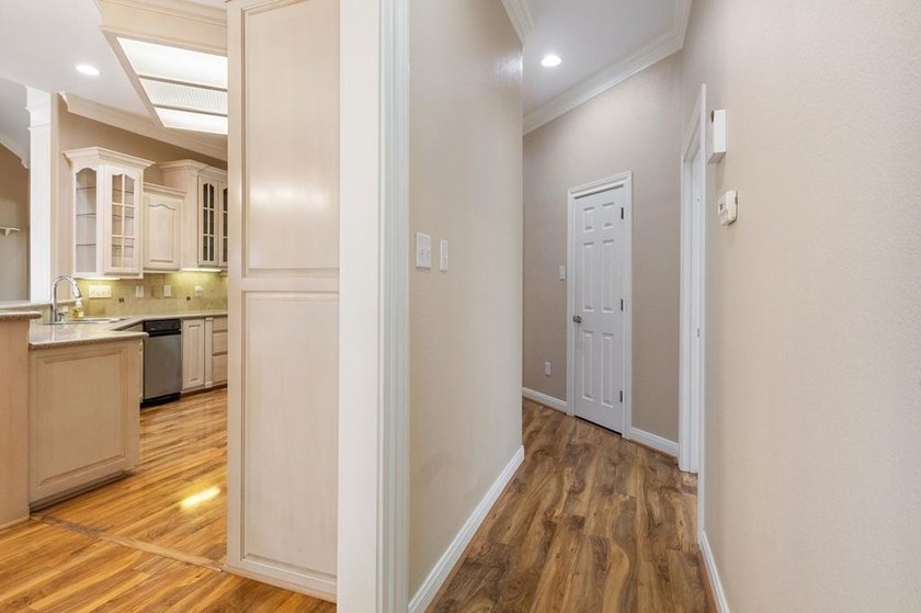 Experience a life of luxury at this gorgeous golf course home - photo 35