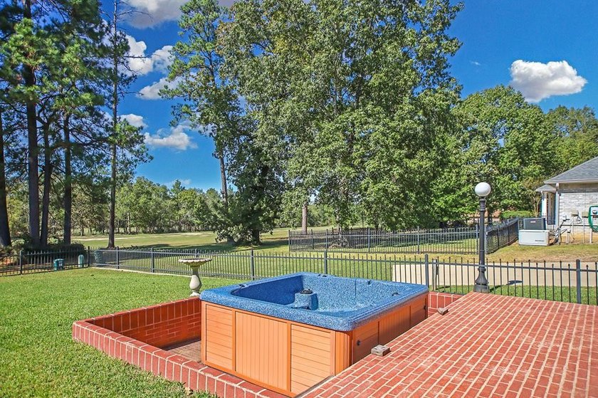 Experience a life of luxury at this gorgeous golf course home - photo 43