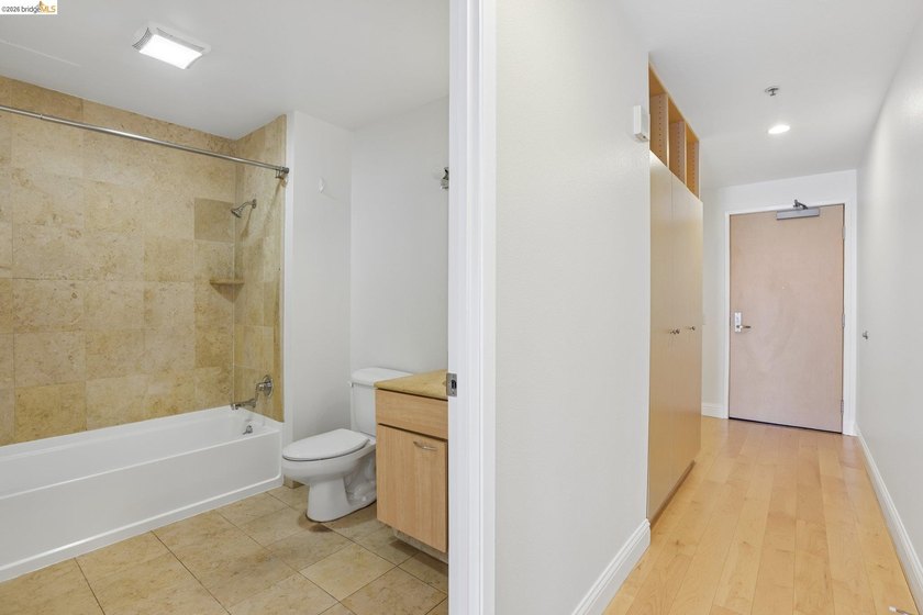 Welcome to 1 Lakeside Drive, Unit 1608, Oakland, CA 94612, a - photo 10