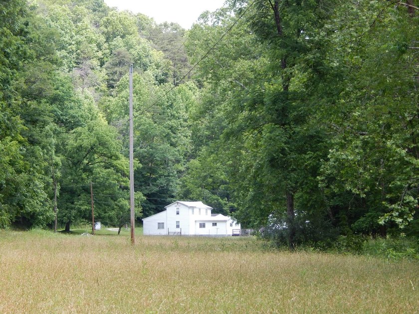 This old 1900's farm house will take you back in time and you'll - photo 8