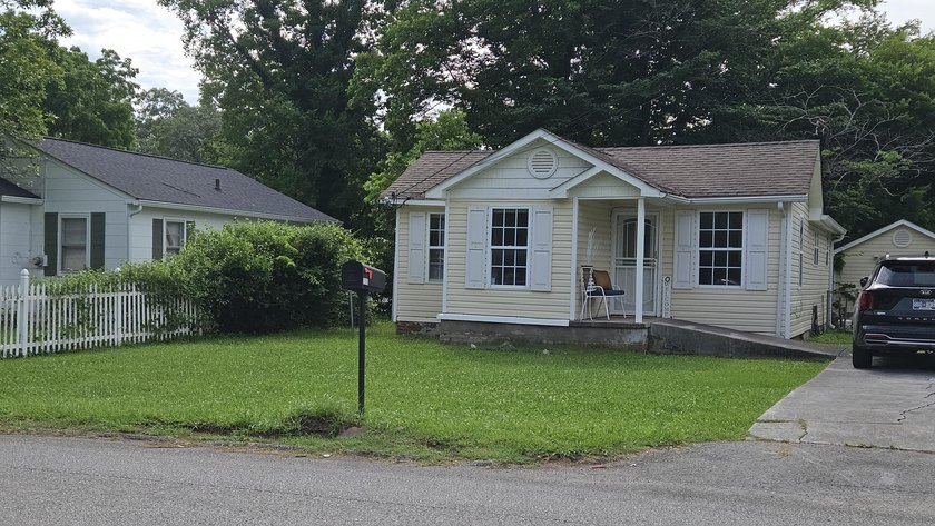Appraised for $235,000, this property is priced to reflect that - photo 4