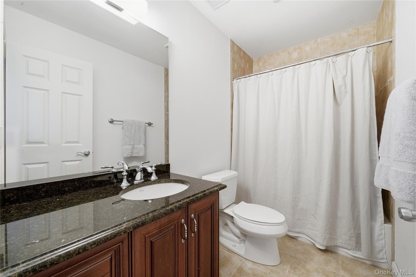 Luxury, privacy and low-maintenance living come together in this - photo 28