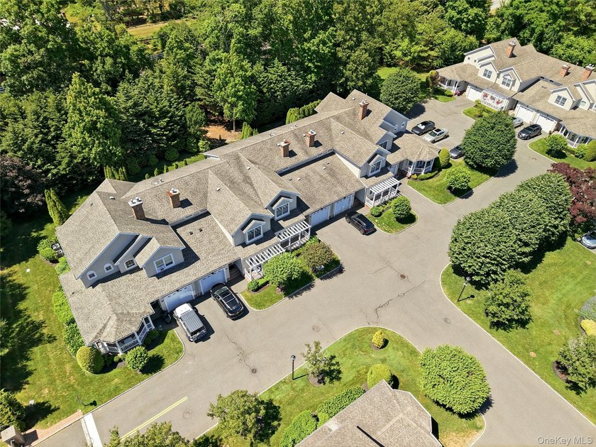 Luxury, privacy and low-maintenance living come together in this - photo 36