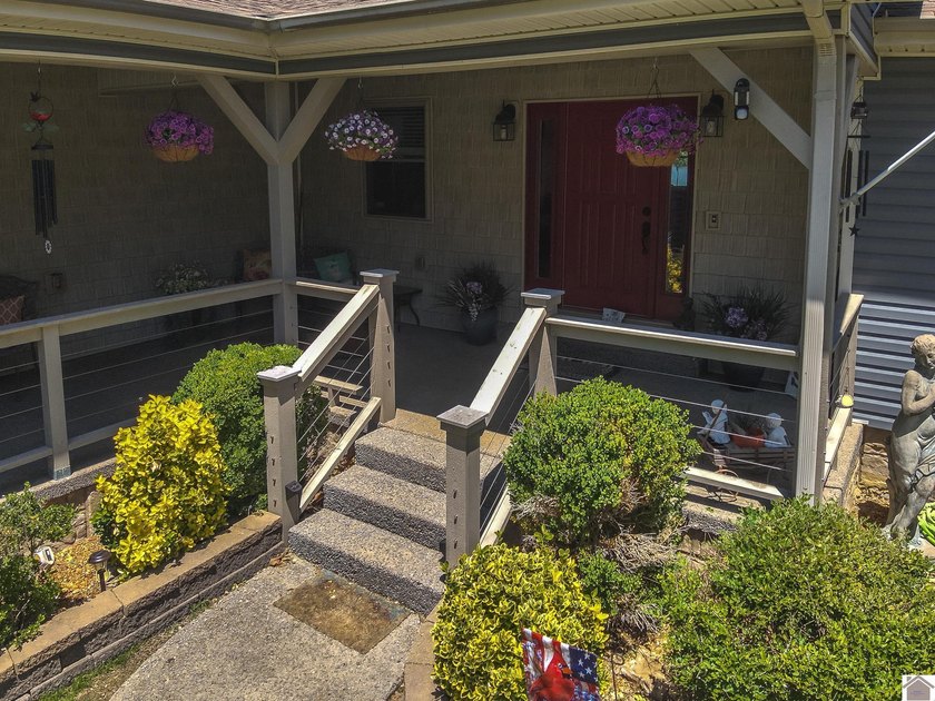 Located in Malcolm Creek on Kentucky Lake in Benton, KY, this - photo 3