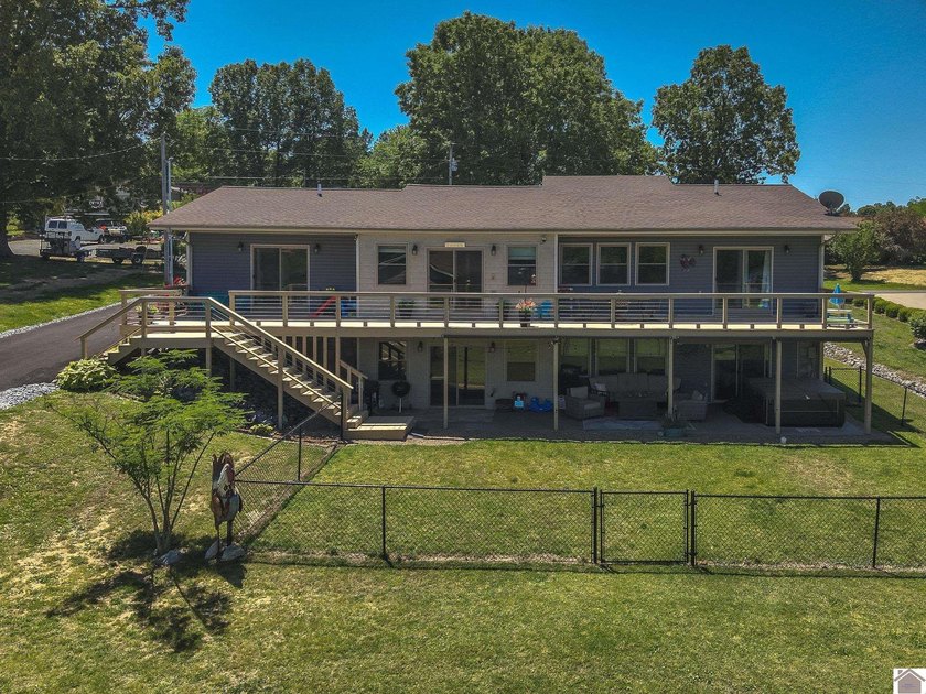 Located in Malcolm Creek on Kentucky Lake in Benton, KY, this - photo 6
