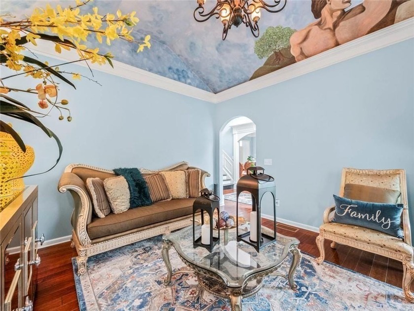 PRICE REDUCED. Executive Home on the #5 Fairway in Resort-Style - photo 14