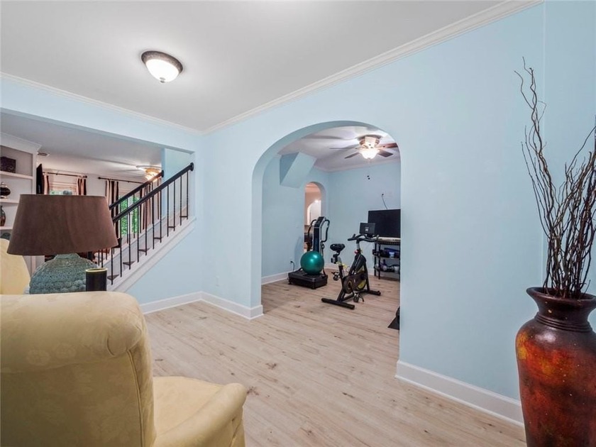PRICE REDUCED. Executive Home on the #5 Fairway in Resort-Style - photo 29