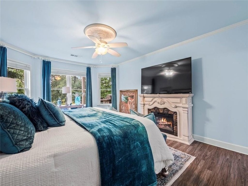 PRICE REDUCED. Executive Home on the #5 Fairway in Resort-Style - photo 32