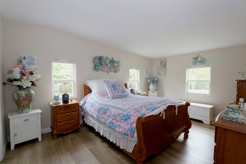 An immaculate and well-maintained 2-bedroom 2-bath manufactured - photo 33