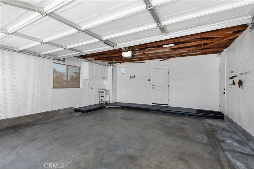 Welcome to 1837 N Studebaker Road, Long Beach - a beautifully - photo 36
