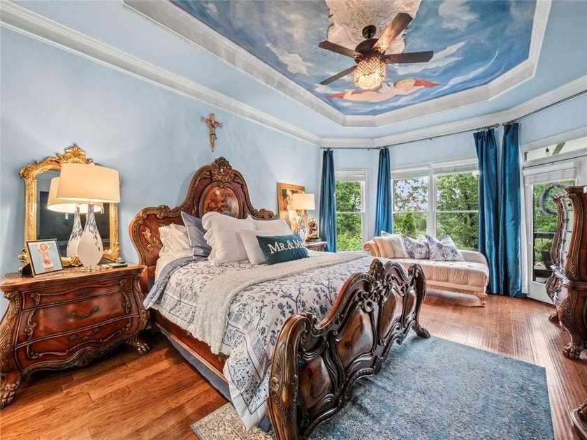 PRICE REDUCED. Executive Home on the #5 Fairway in Resort-Style - photo 39