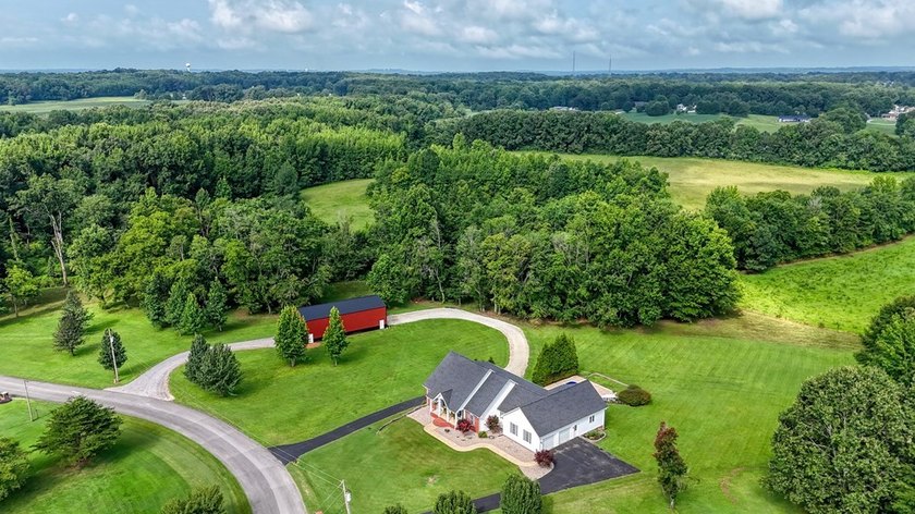 Experience the perfect blend of luxury, privacy, and versatility - photo 7