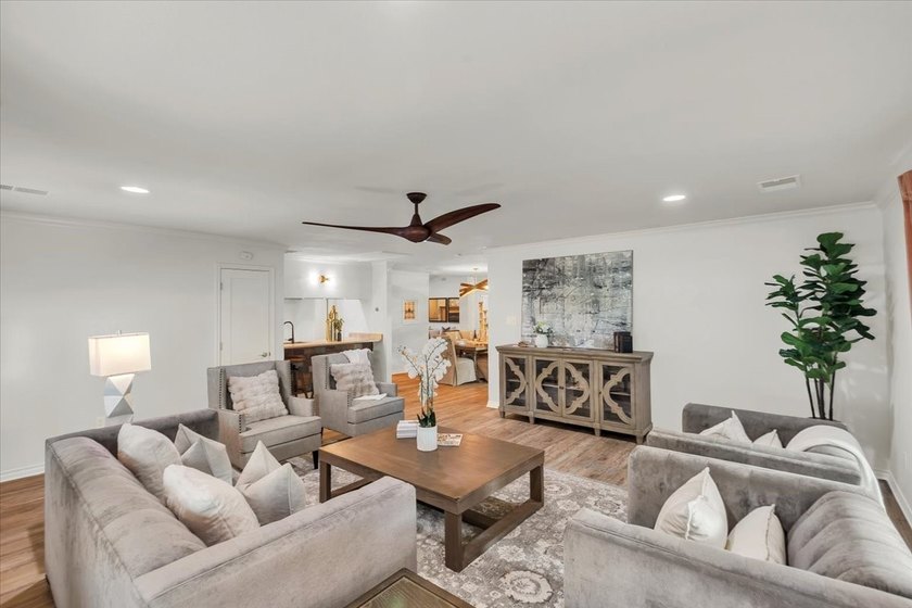 Welcome to a beautifully updated Grapevine home where generous - photo 19