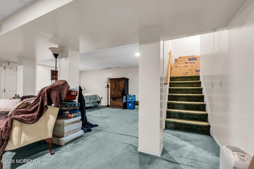 Looking for a spacious end unit in Saratoga with a full finished - photo 26