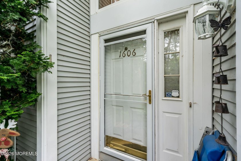 Looking for a spacious end unit in Saratoga with a full finished - photo 32