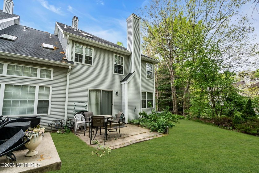 Looking for a spacious end unit in Saratoga with a full finished - photo 34