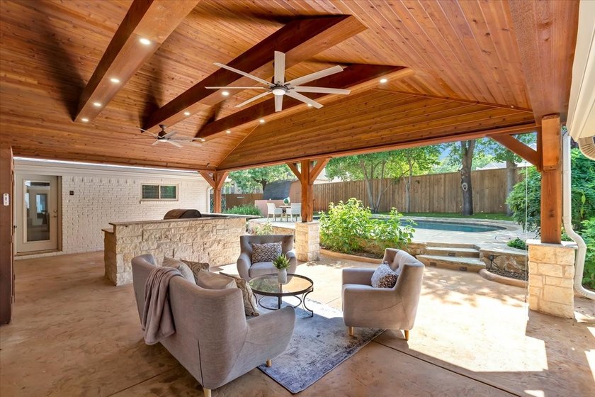 Welcome to a beautifully updated Grapevine home where generous - photo 34