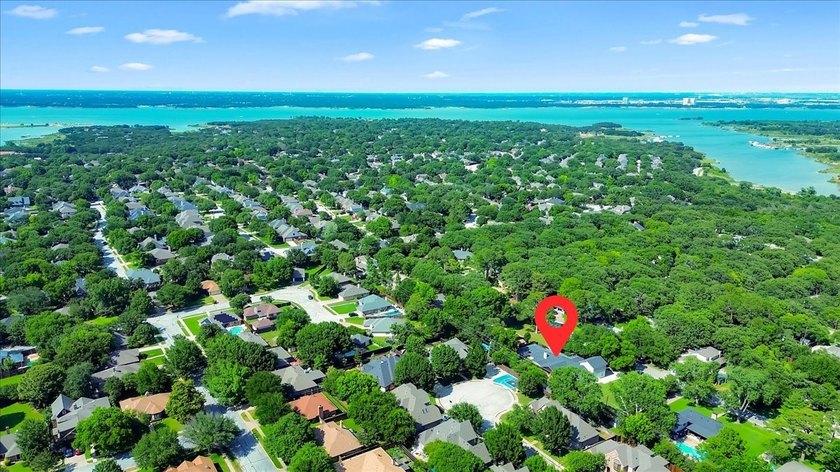 Welcome to a beautifully updated Grapevine home where generous - photo 40